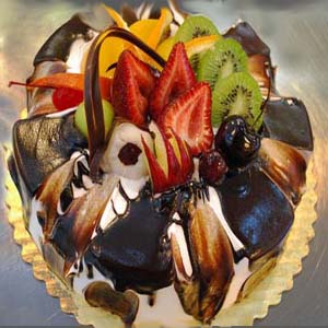 vegan chocolate cake by hannah banana bakery